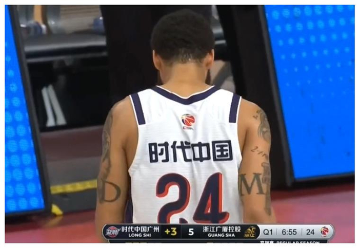 包含冲刺阶段国王杯传出新动向，广州队状态回暖，管理层表态：更衣室稳定，控场能力受关注的词条